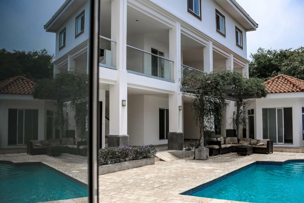 Apartamentos Vistas De Santo Domingo マナグア エクステリア 写真